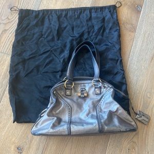 Preowned condition YSL Muse leather handbag. Grey/pewter color.